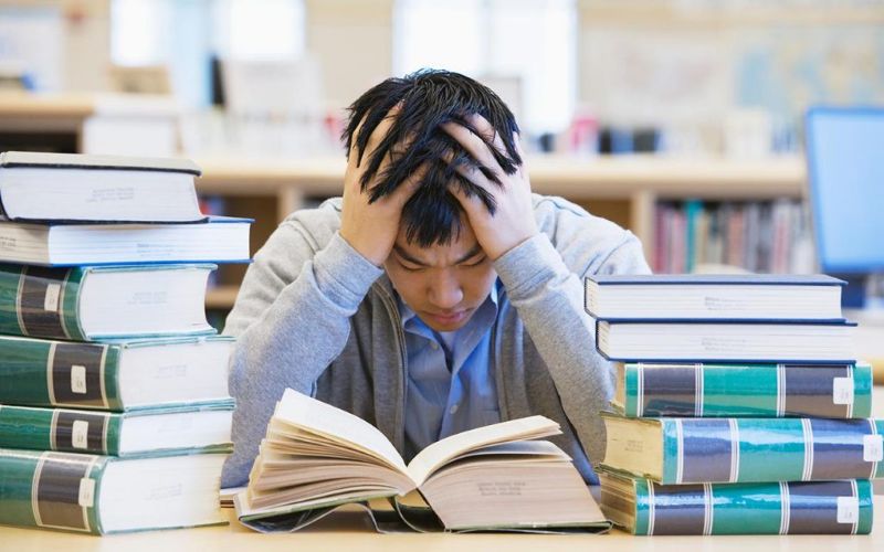 Cần đánh giá lại quá trình tự học để xem bản thân có tiến bộ không