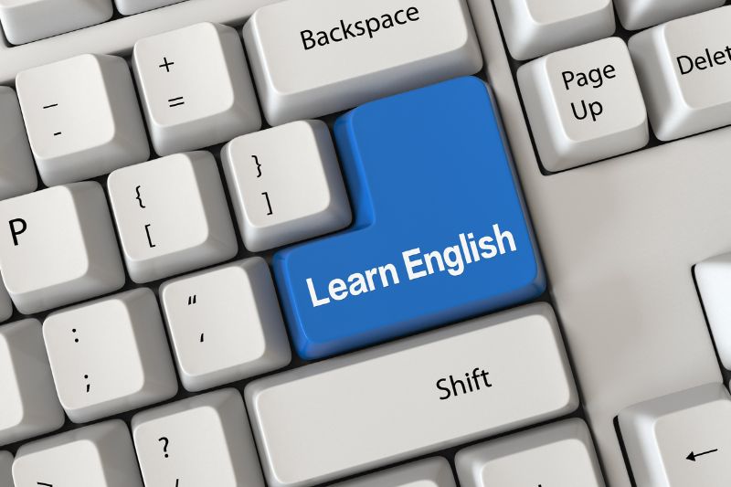Lớp học "English for work" thiết kế riêng cho người đi làm nhưng có thể gây khô khan và phạm vi học hẹp