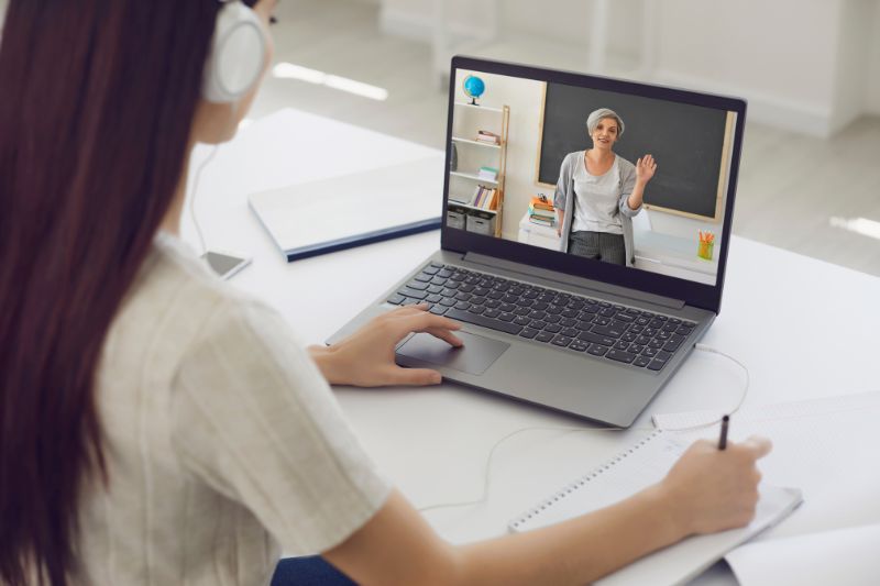Lớp học online đang tăng mạnh nhờ sự phát triển của công nghệ
