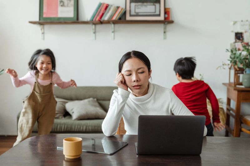 Người mất gốc tiếng Anh hay trì hoãn học do sự tự ti và suy nghĩ chưa đúng