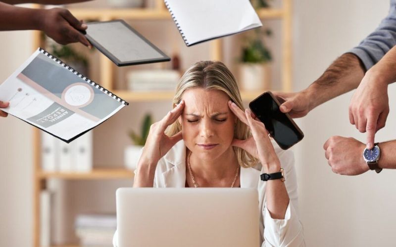 những trở ngại khi học tiếng Anh giao tiếp của người đi làm