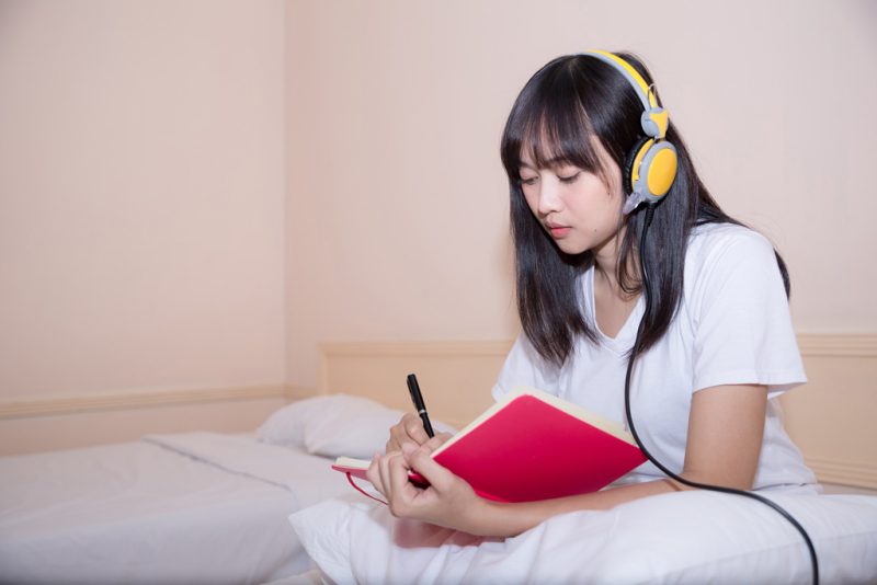Chi tiết cách tính điểm IELTS kỹ năng nghe (Listening)