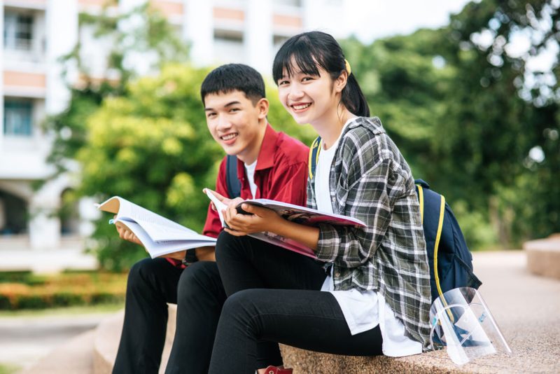 Tại sao luyện thi IELTS tại nhà thường gặp khó khăn?