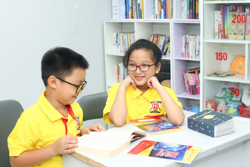 Những lợi ích vượt trội khi cho trẻ học tiếng Anh hè