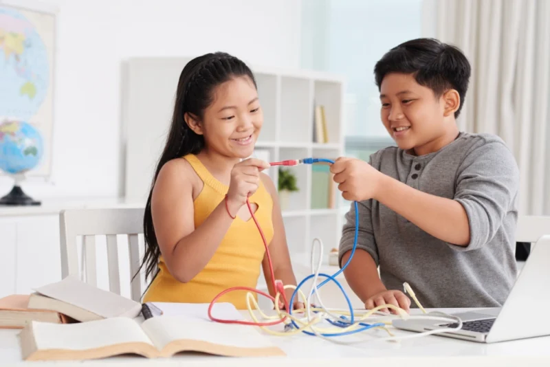 Lợi ích vượt trội khi trẻ học tiếng Anh qua trải nghiệm