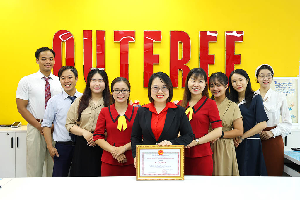 Đội ngũ giáo viên OUTEREF